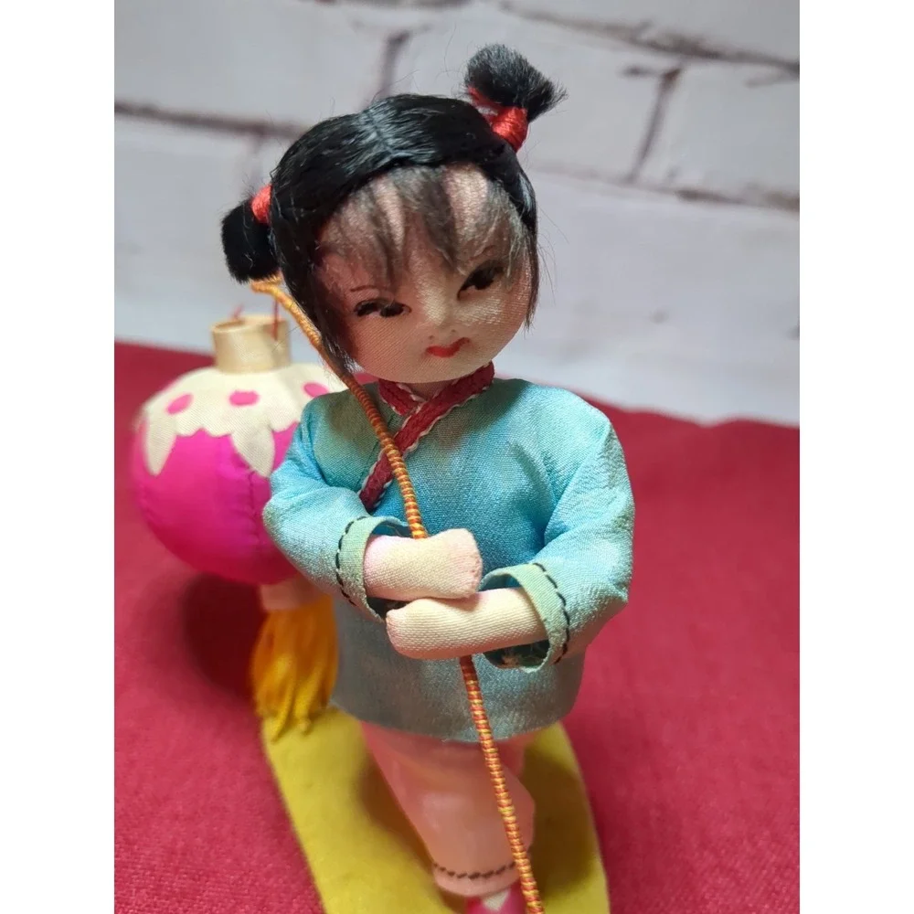 Vintage Peking Silk Doll Figure, Asian Girl Chinese Painted Face Lantern 5